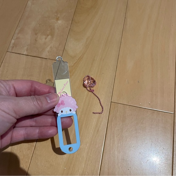 New sanrio name tag key chain - Picture 7 of 7